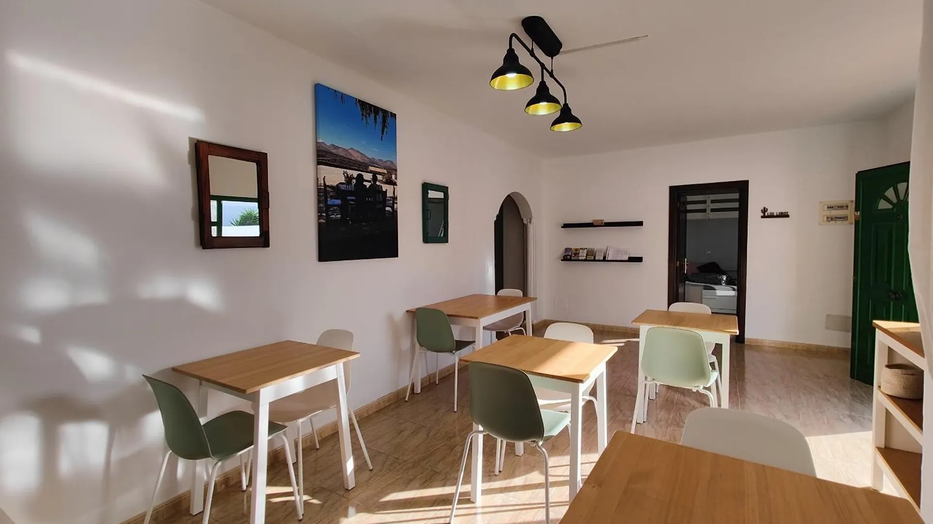 Hotel Nopasanada Tu Casa En Lanzarote El Cuchillo
