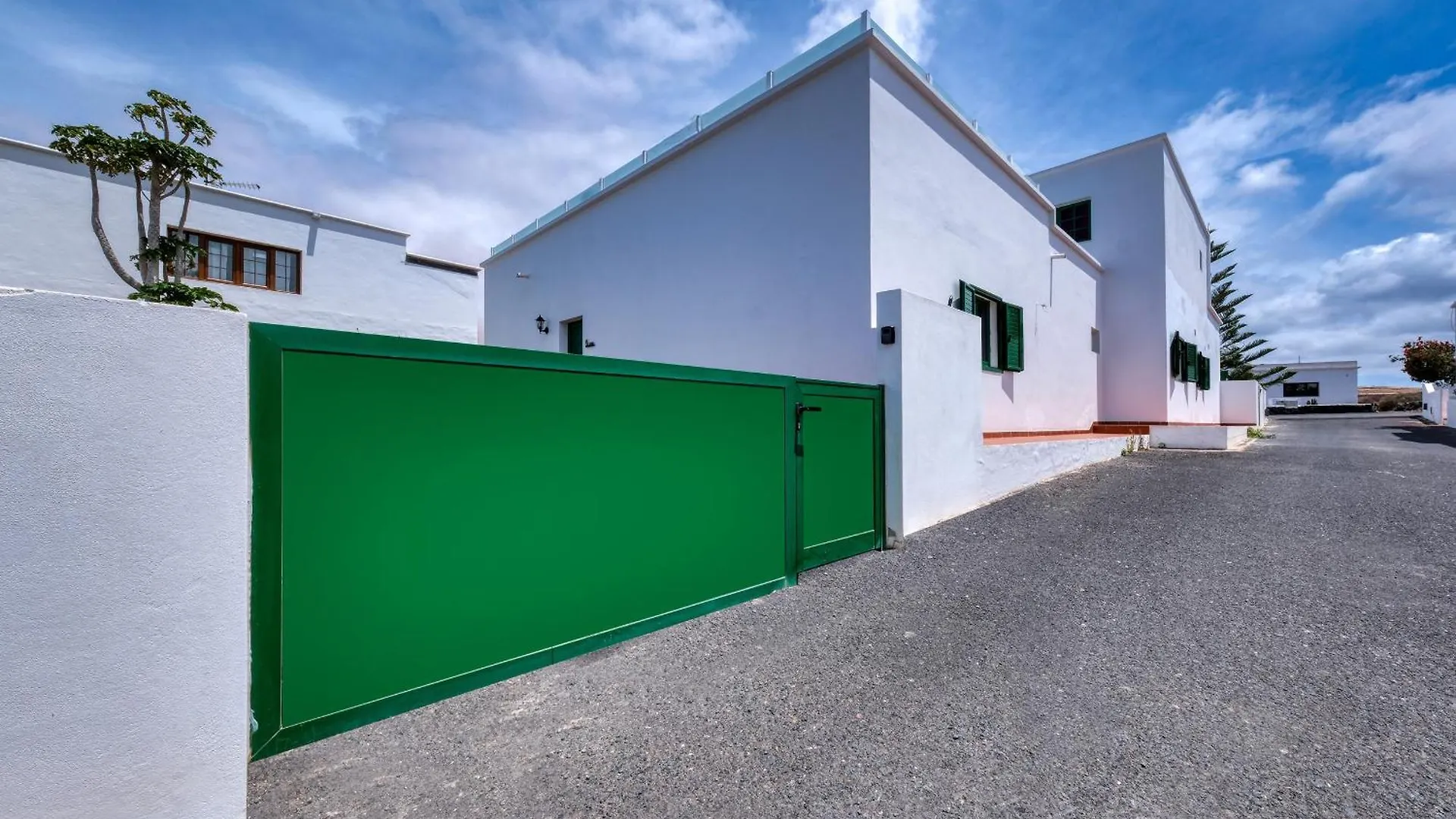 Pensión Hotel Nopasanada Tu Casa En Lanzarote El Cuchillo España