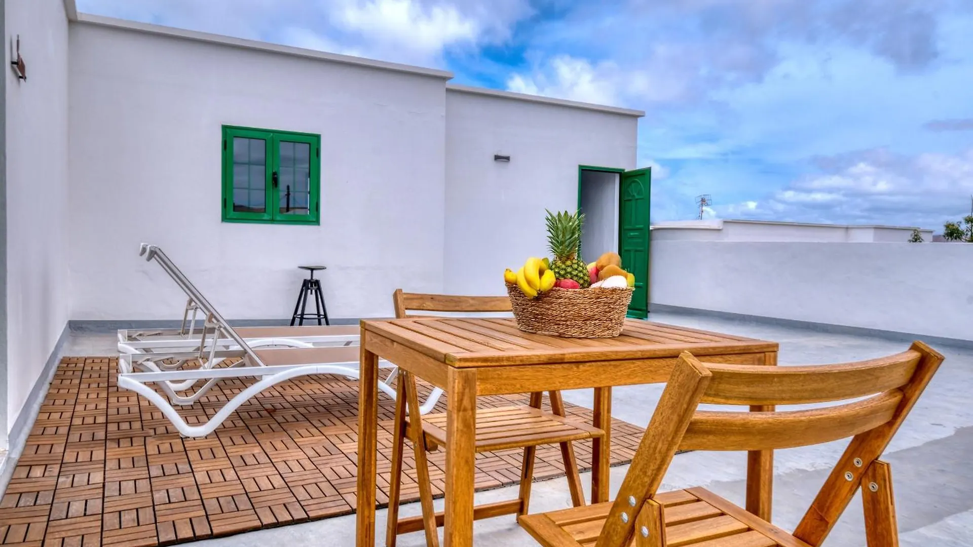 Hotel Nopasanada Tu Casa En Lanzarote El Cuchillo Pensión