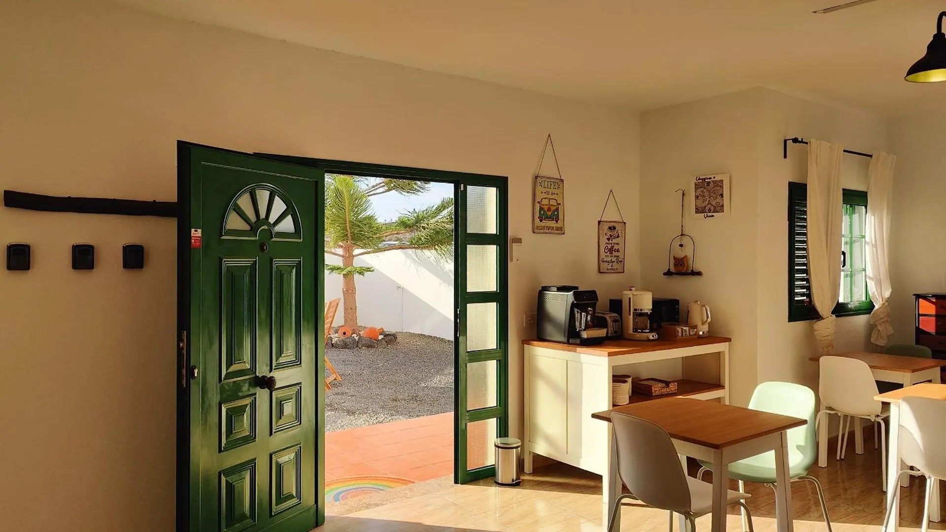 Hotel Nopasanada Tu Casa En Lanzarote El Cuchillo 0*,  España